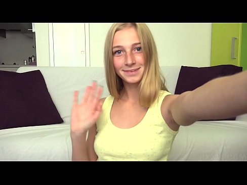 ❤️ Kiam mi enuas, mi pigre masturbas mian rozkoloran kuzon Fika video ĉe porno eo.tubesexer-com.ru